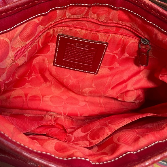 Coach Y2K Legacy Buckle Straw Shoulder Bag with Red Patent Leather Trim - Picture 7 of 17